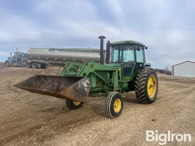 1974 John Deere 4430 2WD Tractor w/Loader