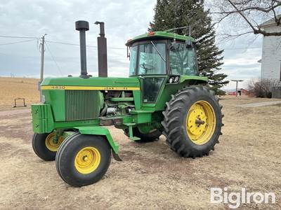 1976 John Deere 4430 2WD Tractor