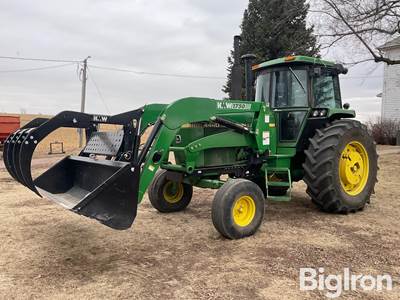 1979 John Deere 4440 2WD Tractor w/Loader