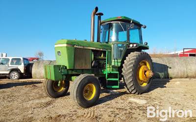 1981 John Deere 4440 2WD Tractor