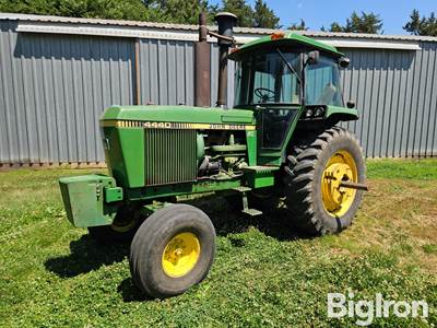 1982 John Deere 4440 2WD Tractor