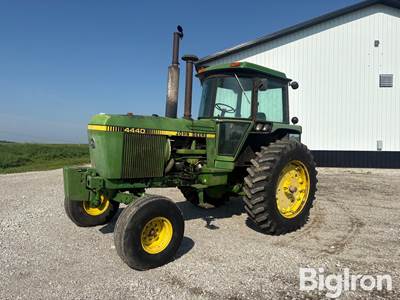 1978 John Deere 4440 2WD Tractor