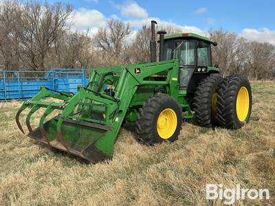 1983 John Deere 4450 MFWD Tractor w/Loader Grapple