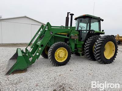 1990 John Deere 4455 MFWD Tractor W/740 Classic Level Lift Loader