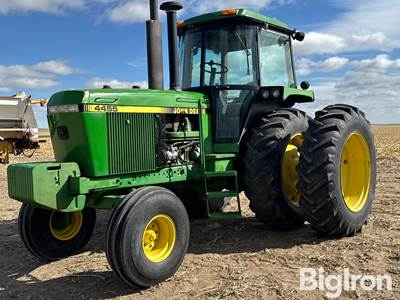 1989 John Deere 4455 2WD Tractor