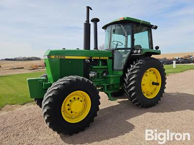 1990 John Deere 4455 MFWD Tractor