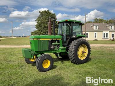 1992 John Deere 4455 2WD Tractor
