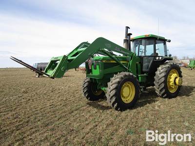 1990 John Deere 4555 MFWD Tractor & Miller Loader