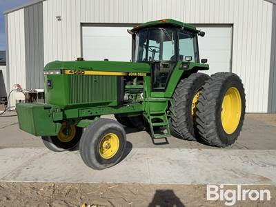 1993 John Deere 4560 2WD Tractor