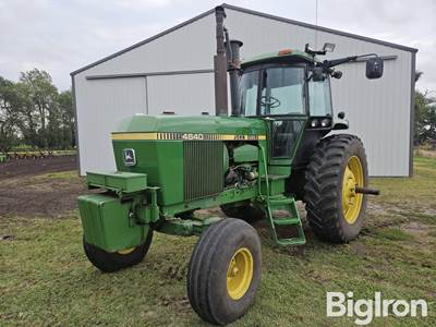 1981 John Deere 4640 2WD Tractor