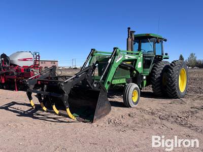John Deere 4650 2WD Tractor w/Loader