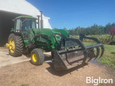 1982 John Deere 4650 2WD Tractor w/Loader