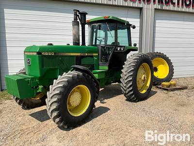 1987 John Deere 4650 MFWD Tractor w/Duals