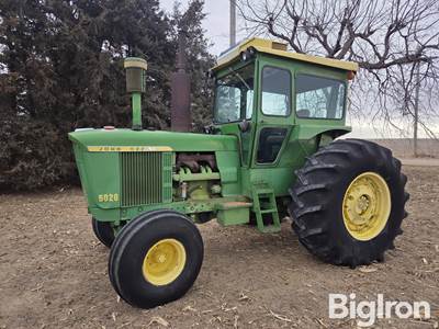 1970 John Deere 5020 2WD Tractor