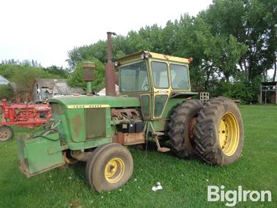 1967 John Deere 5020 2WD Tractor