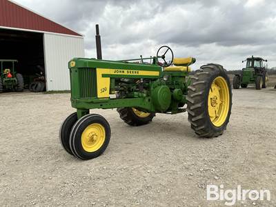 1958 John Deere 520 2WD Tractor