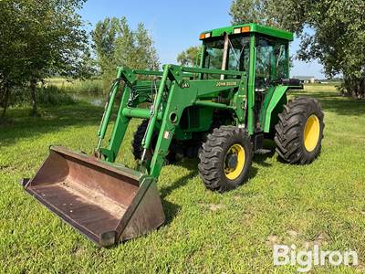 1999 John Deere 5210 MFWD Tractor w/John Deere 541 Loader & Bucket