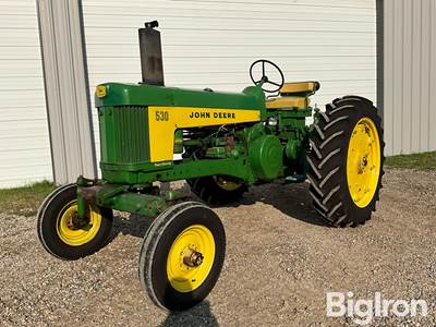 1959 John Deere 530 2WD Tractor