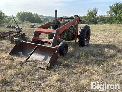 1954 John Deere 60 2WD Tractor w/Loader