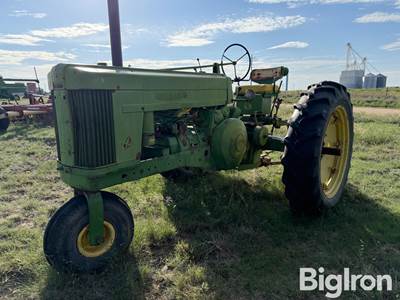 John Deere 60 2WD Tractor