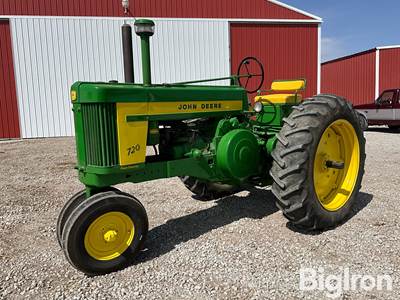 1956 John Deere 720 2WD Tractor