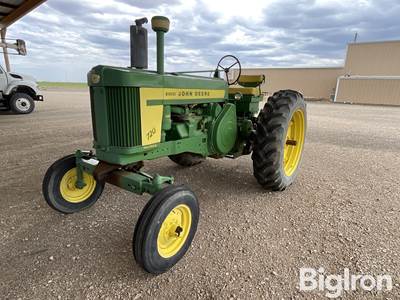 1958 John Deere 720 2WD Tractor