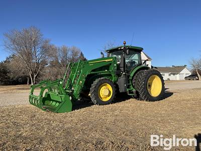 John Deere 7210R MFWD Tractor w/Loader