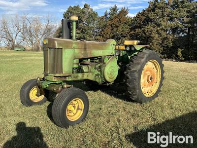 1959 John Deere 730 2WD Tractor