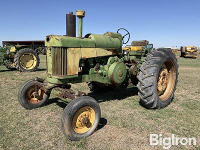 1959 John Deere 730 2WD Tractor