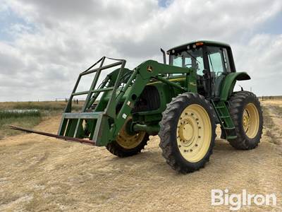 2004 John Deere 7420 MFWD Tractor w/Loader