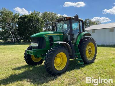 2010 John Deere 7430 MFWD Tractor