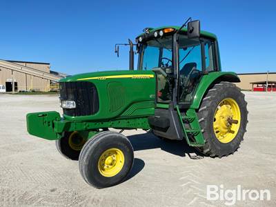 2003 John Deere 7720 2WD Tractor