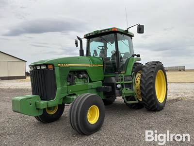 1995 John Deere 8200 2WD Tractor
