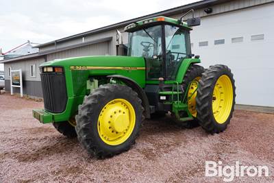 1995 John Deere 8200 MFWD Tractor