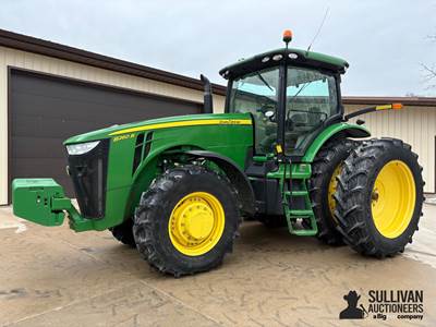 2011 John Deere 8260R MFWD Tractor