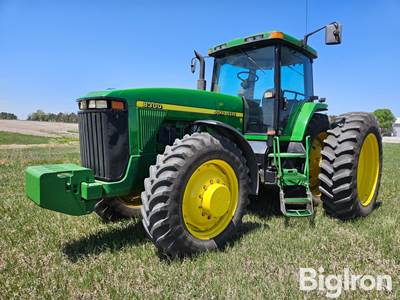 1997 John Deere 8300 MFWD Tractor