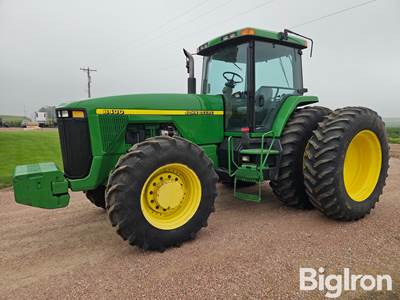 John Deere 8400 MFWD Tractor