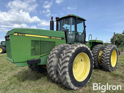 1990 John Deere 8760 4WD Tractor