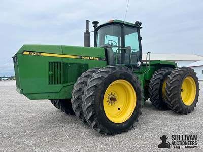 1990 John Deere 8760 4WD Tractor