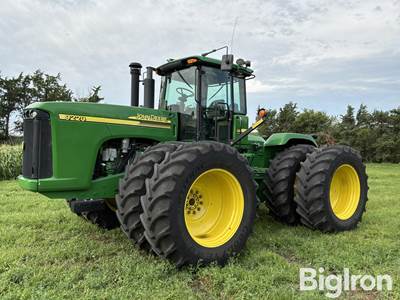 2007 John Deere 9220 4WD Tractor
