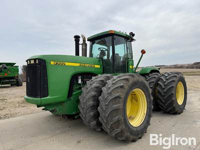 1997 John Deere 9300 4WD Tractor