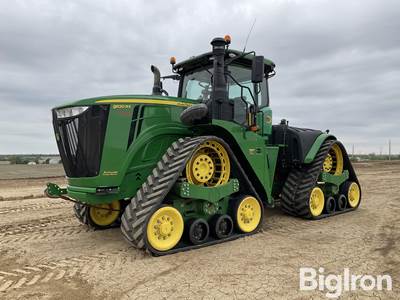 2021 John Deere 9520RX Scraper Special Quad Track Tractor