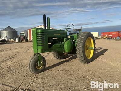 1952 John Deere A 2WD Tractor