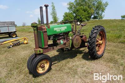 1938 John Deere A 2WD Tractor w/Flat Spoke Rear Wheels