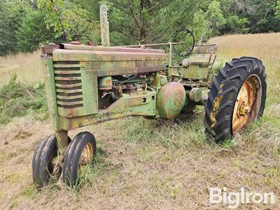 1949 John Deere A 2WD Tractor