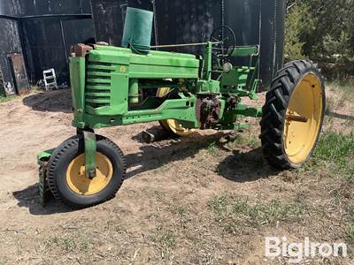 1951 John Deere B 2WD Tractor