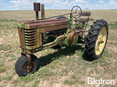 1950 John Deere B 2WD Tractor
