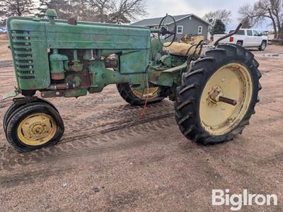 1947 John Deere MT 2WD Tractor