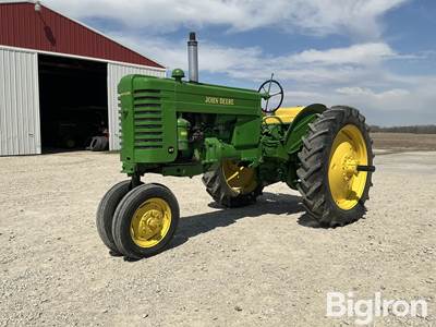 1950 John Deere MT 2WD Tractor