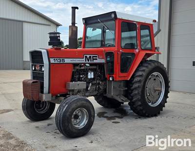1976 Massey Ferguson 1135 2WD Tractor